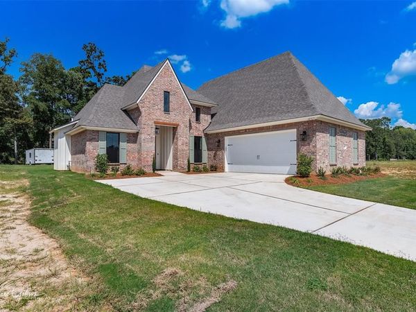 807 Walstonburg, Benton, LA 71006