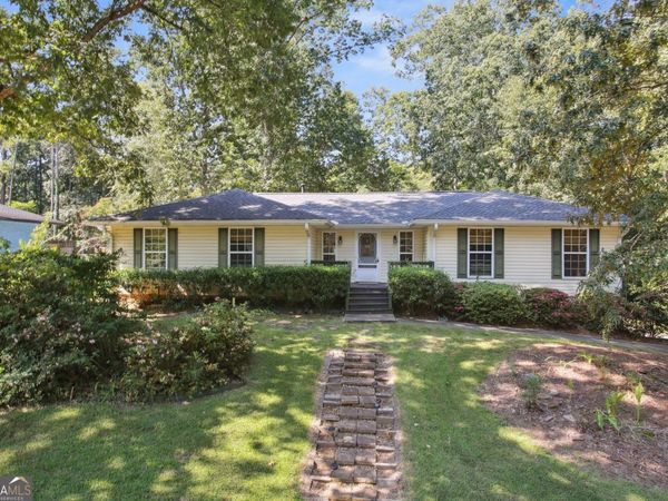 102 Hickory Drive, Peachtree City, GA 30269