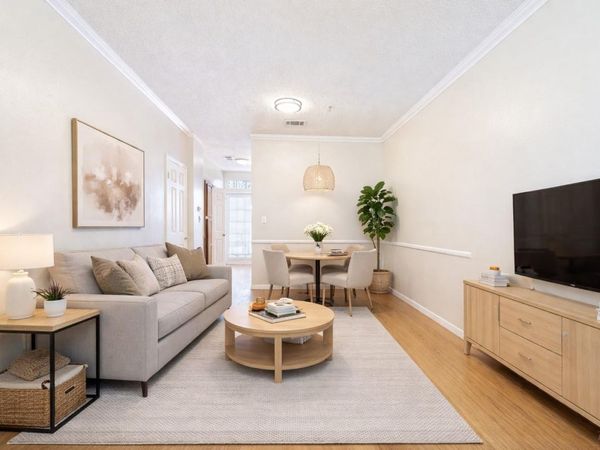 2300 Leon ST, Unit 204, Austin, TX 78705