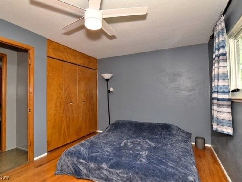 624 Timothy Lane, Cleveland, OH 44109 Photo 15