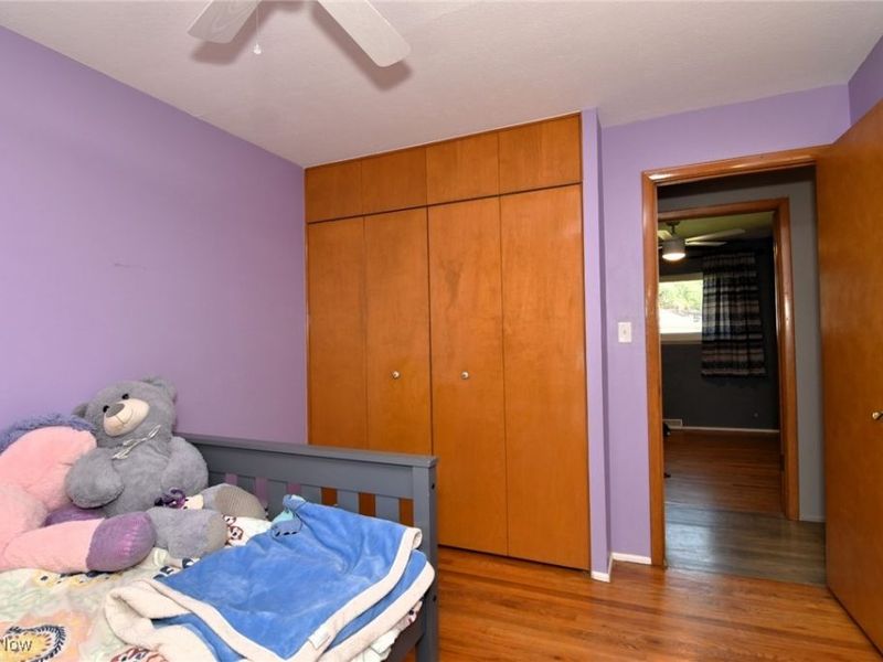 624 Timothy Lane, Cleveland, OH 44109 Photo 17