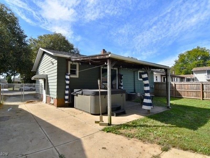 624 Timothy Lane, Cleveland, OH 44109 Photo 29