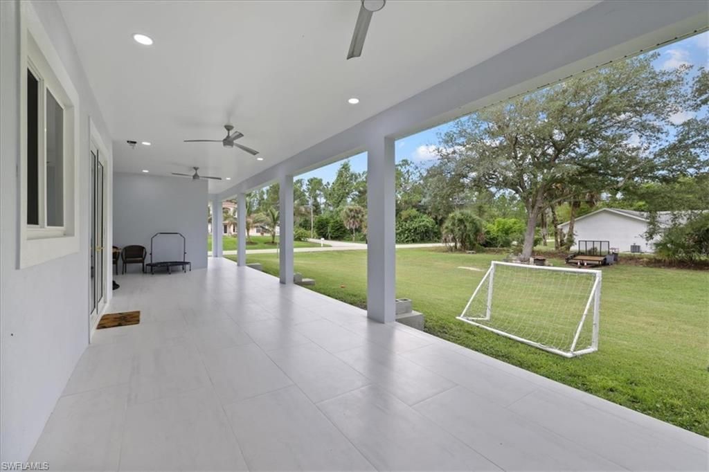 501 Thompson Ave, Lehigh Acres, FL 33972 Photo