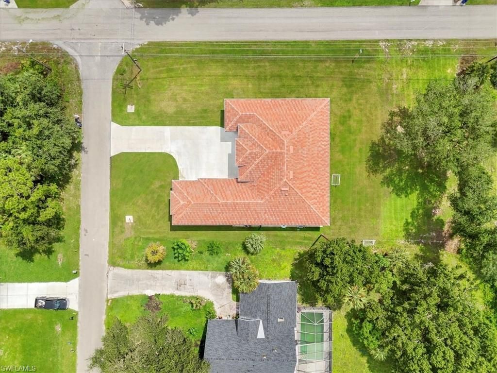 501 Thompson Ave, Lehigh Acres, FL 33972 Photo