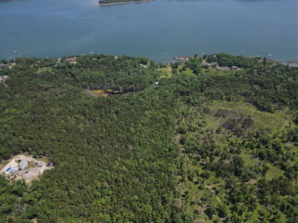 1 Mallard Pond Road, Harpswell, ME 04079