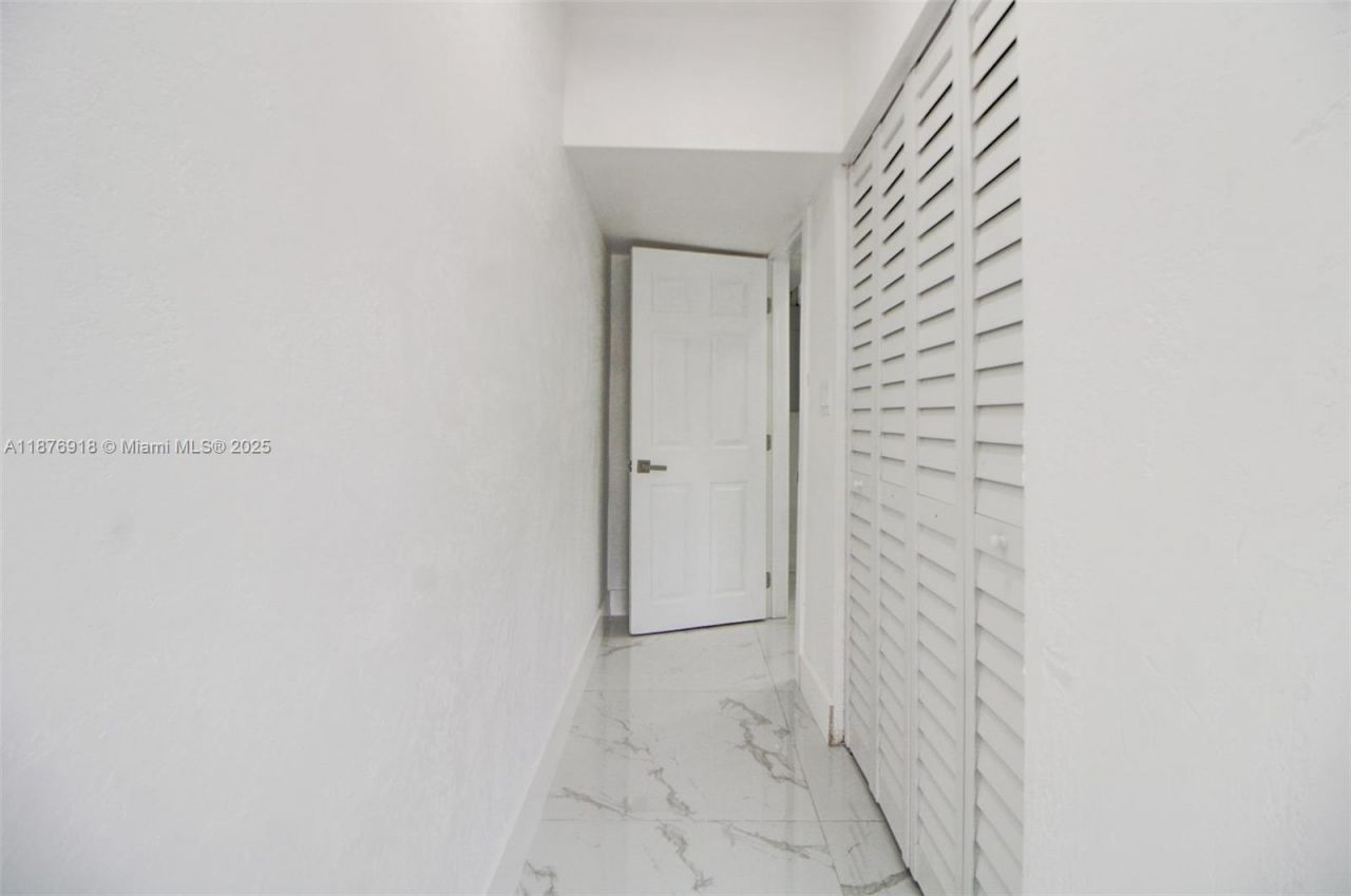 630 NE 143rd St, North Miami, FL 33161 Photo