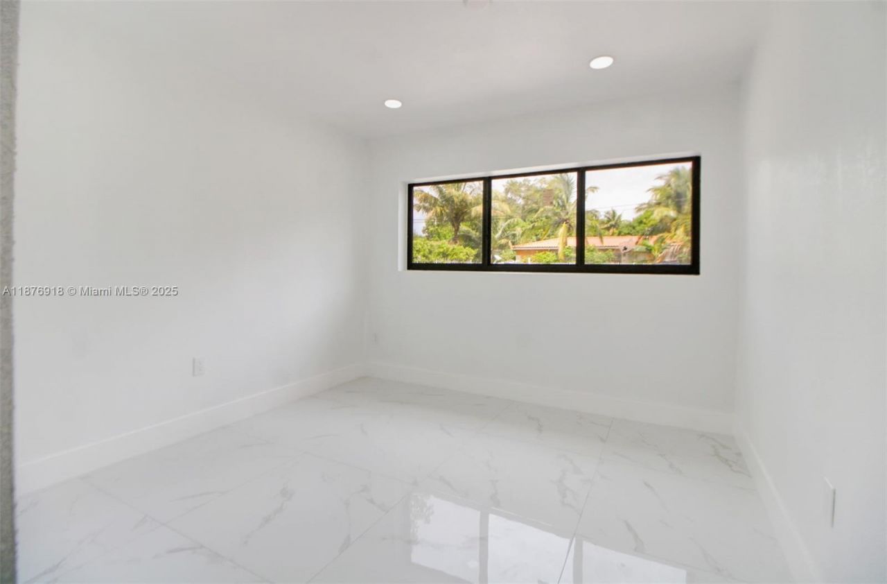 630 NE 143rd St, North Miami, FL 33161 Photo