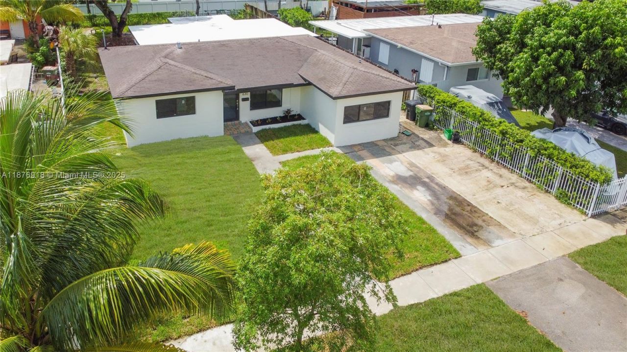 630 NE 143rd St, North Miami, FL 33161 Photo