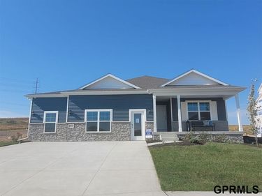 5402 N 186th Street, Elkhorn, NE 68022