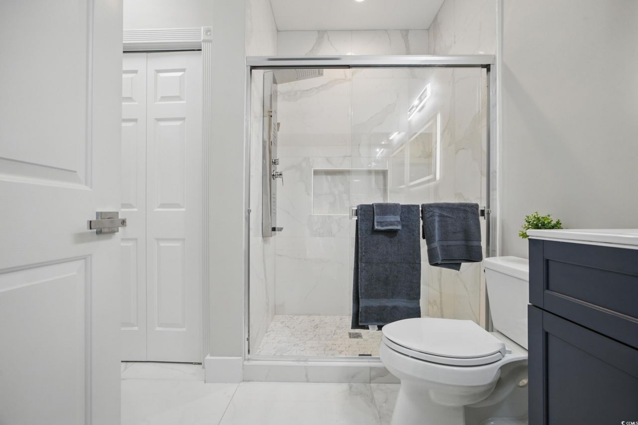 4821 Luster Leaf Circle Photo 11