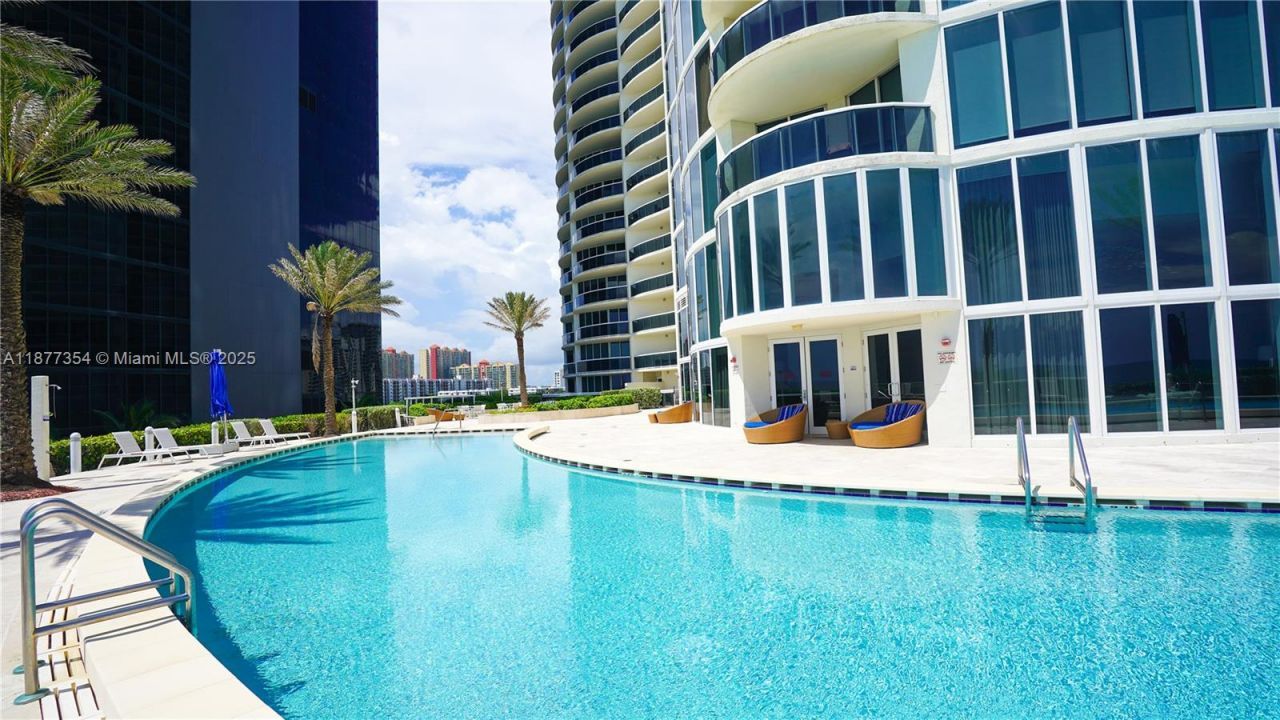 17201 Collins Ave, Unit 706, Sunny Isles Beach, FL 33160 Photo
