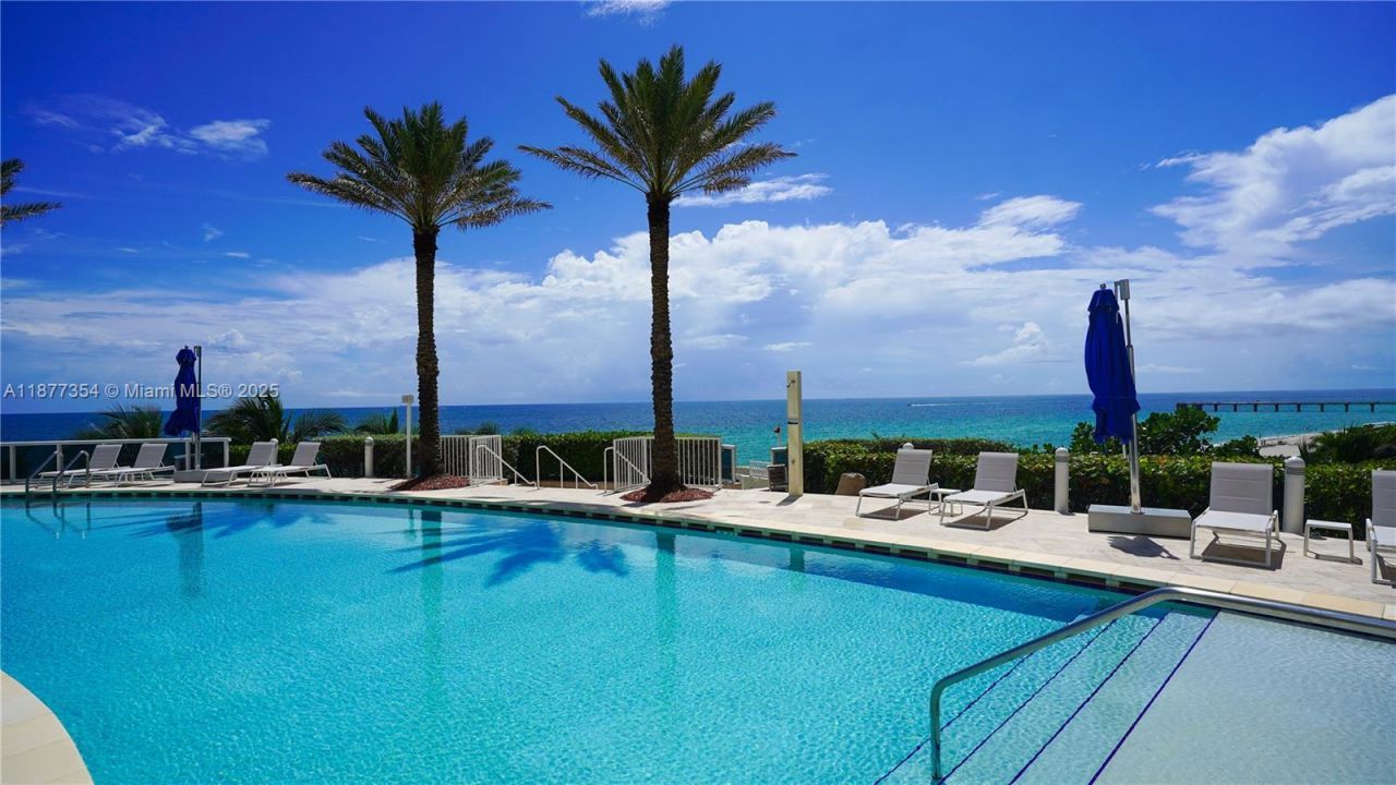 17201 Collins Ave, Unit 706, Sunny Isles Beach, FL 33160 Photo