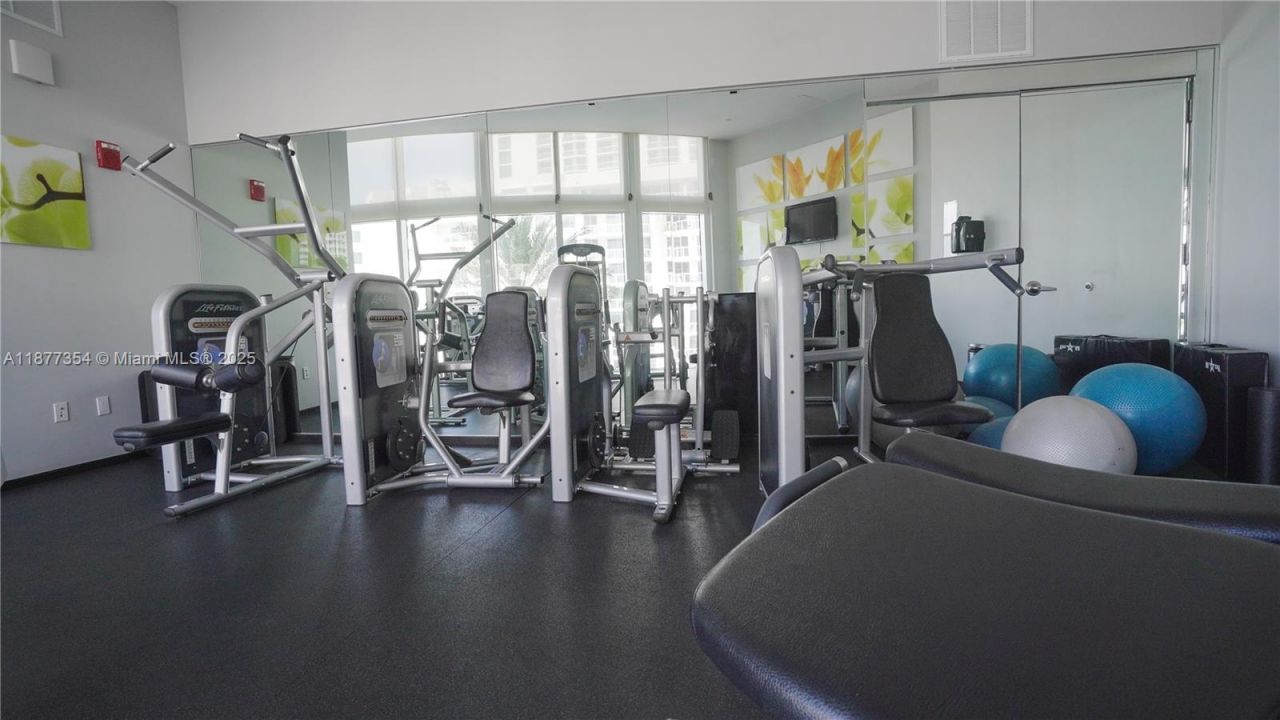 17201 Collins Ave, Unit 706, Sunny Isles Beach, FL 33160 Photo