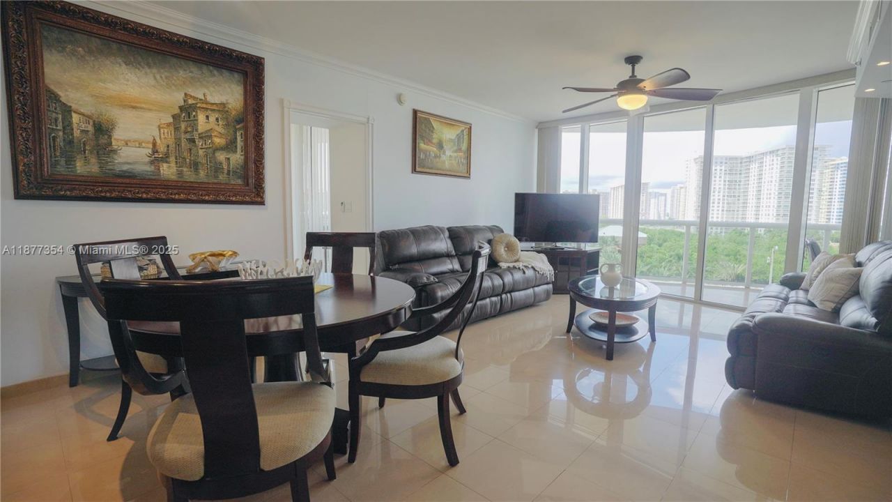 17201 Collins Ave, Unit 706, Sunny Isles Beach, FL 33160 Photo