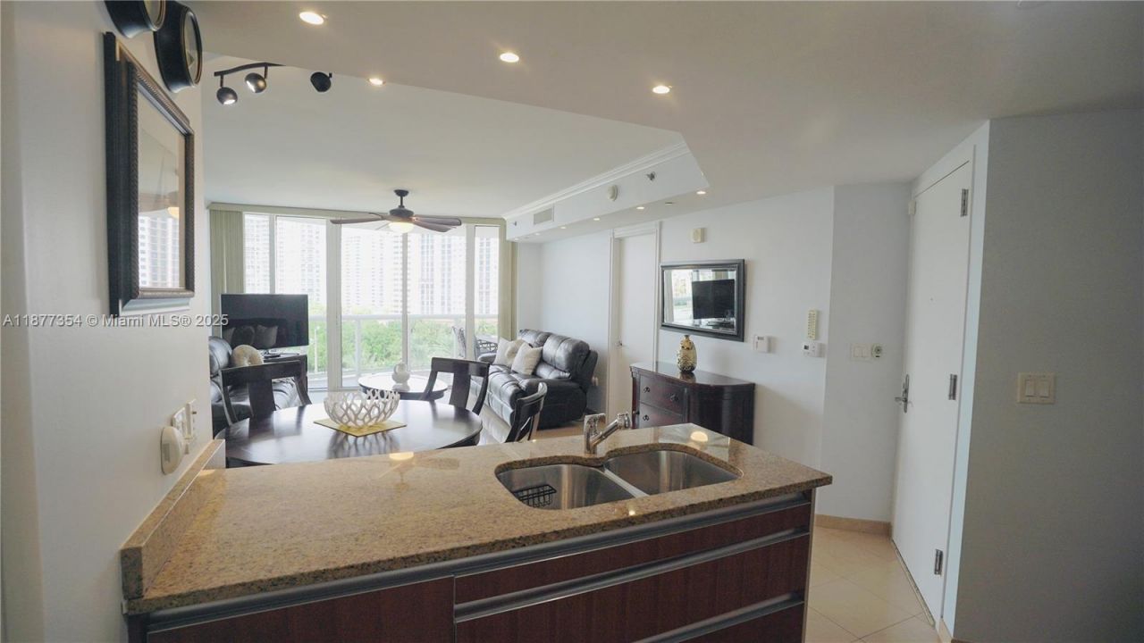 17201 Collins Ave, Unit 706, Sunny Isles Beach, FL 33160 Photo