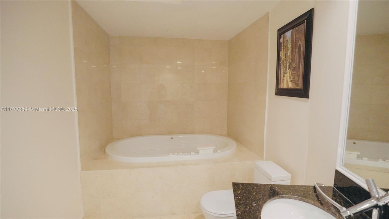 17201 Collins Ave, Unit 706, Sunny Isles Beach, FL 33160 Photo