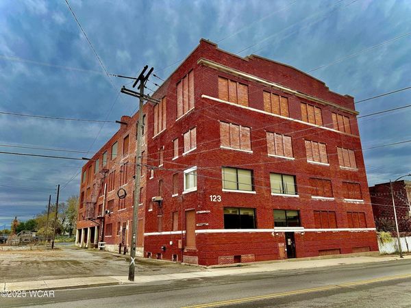 123 E Wayne Street, Lima, OH 45801