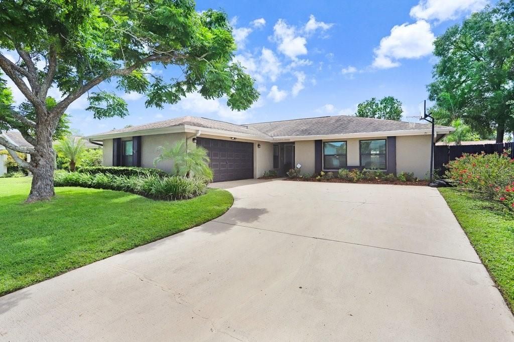 4412 Stonehenge Road, Tampa, FL 33624 Main Photo