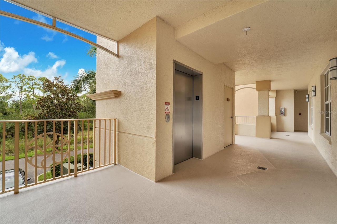 6350 Watercrest Way, Unit 203, Lakewood Ranch, FL 34202 Photo