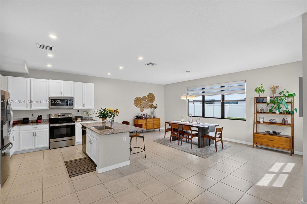 23235 SW 108th Avenue, Miami, FL 33032 Photo