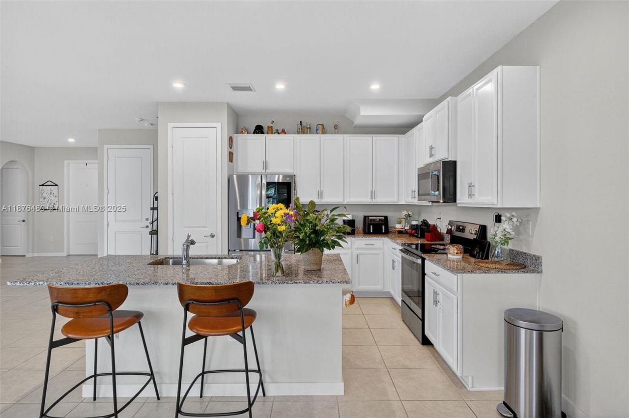 23235 SW 108th Avenue, Miami, FL 33032 Photo