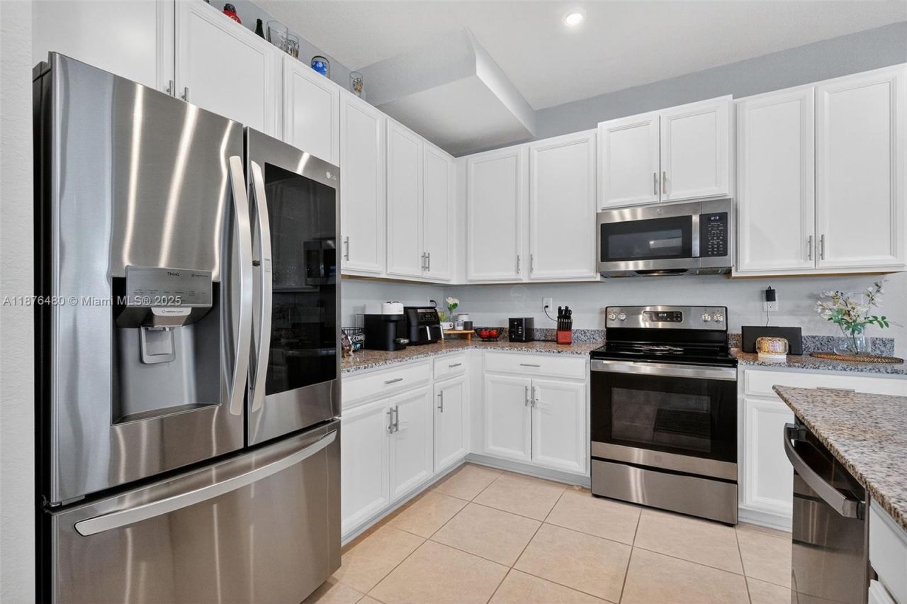 23235 SW 108th Avenue, Miami, FL 33032 Photo