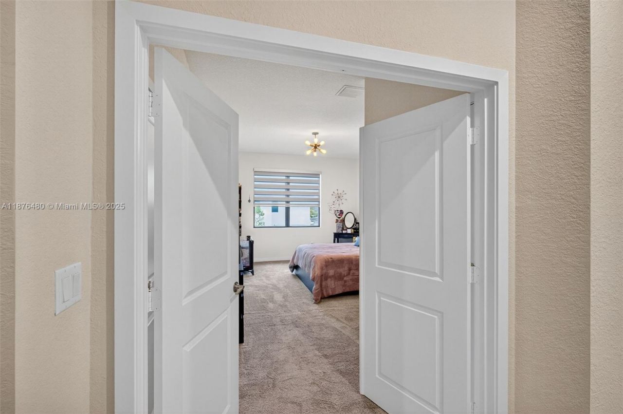 23235 SW 108th Avenue, Miami, FL 33032 Photo