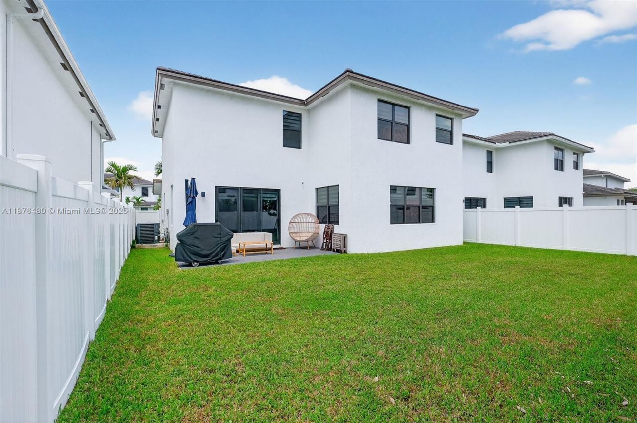 23235 SW 108th Avenue, Miami, FL 33032 Photo