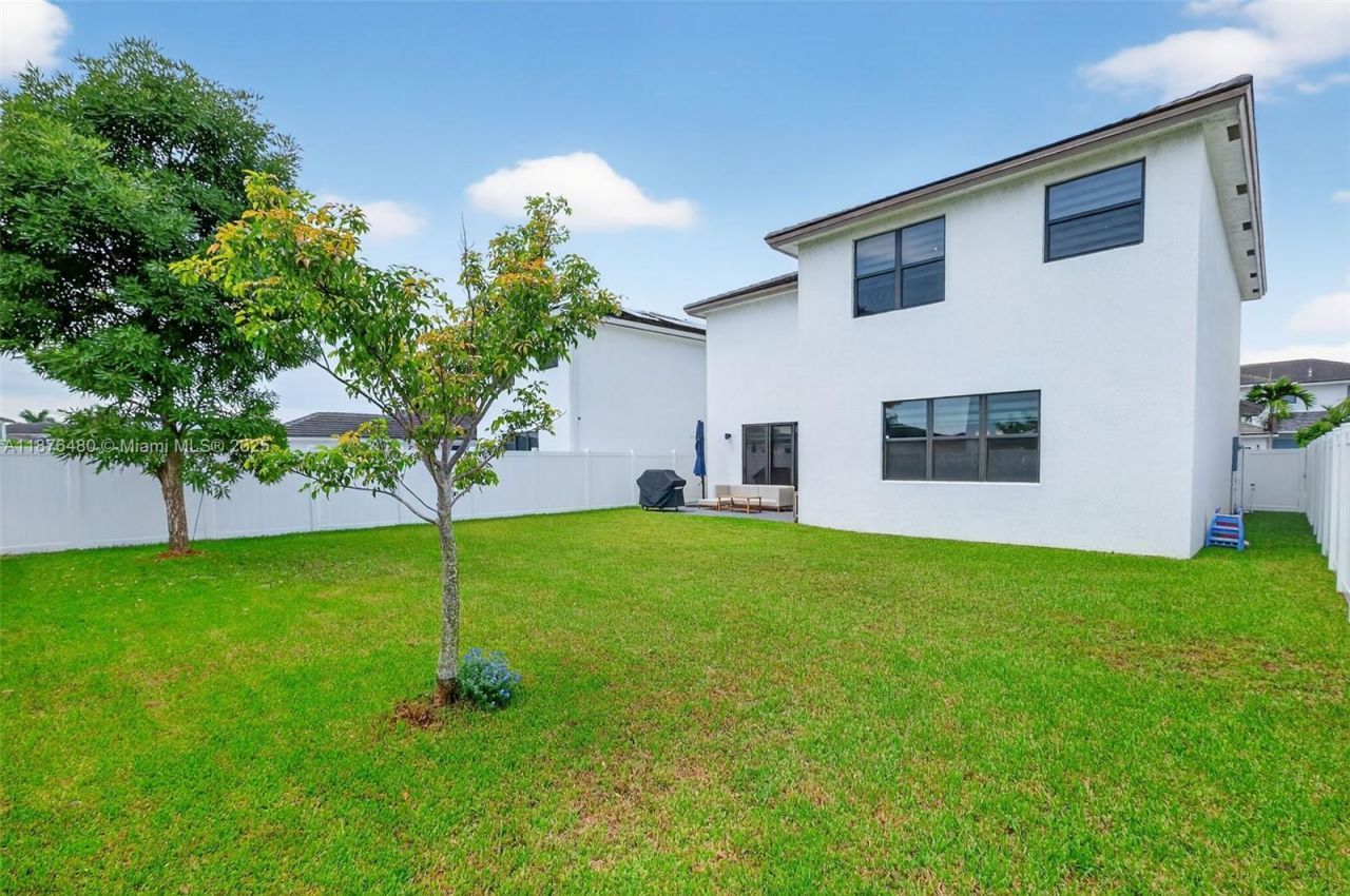 23235 SW 108th Avenue, Miami, FL 33032 Photo