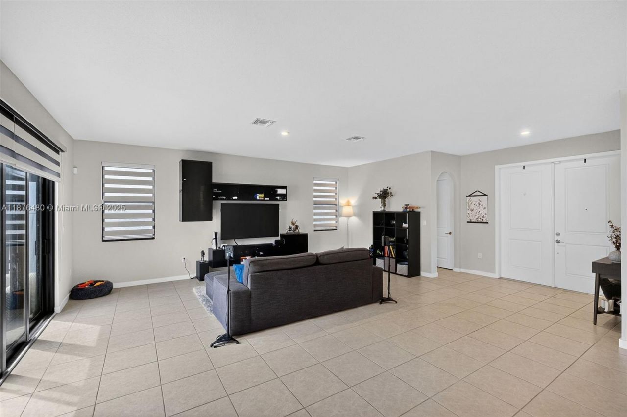 23235 SW 108th Avenue, Miami, FL 33032 Photo