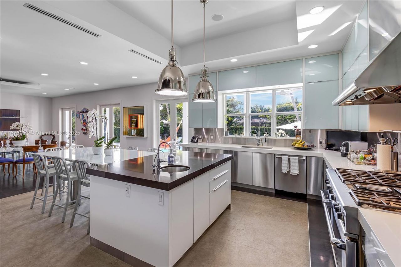 9460 SW 69th Ave, Pinecrest, FL 33156 Photo