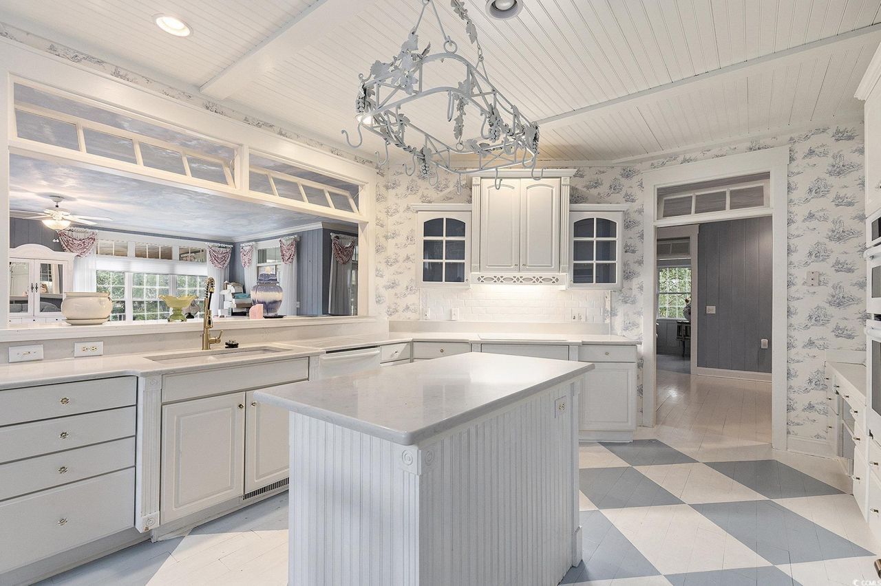 106 Edward Ave. Photo 12