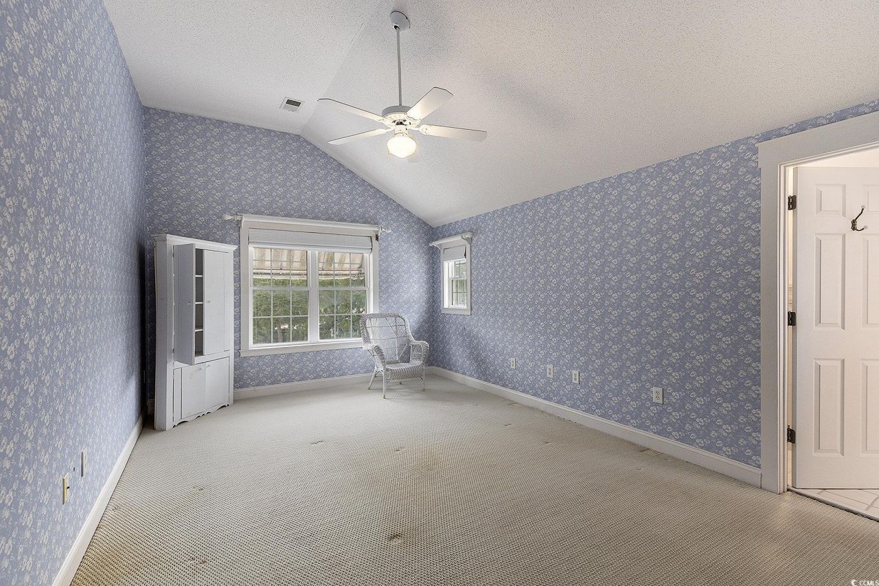 106 Edward Ave. Photo 24