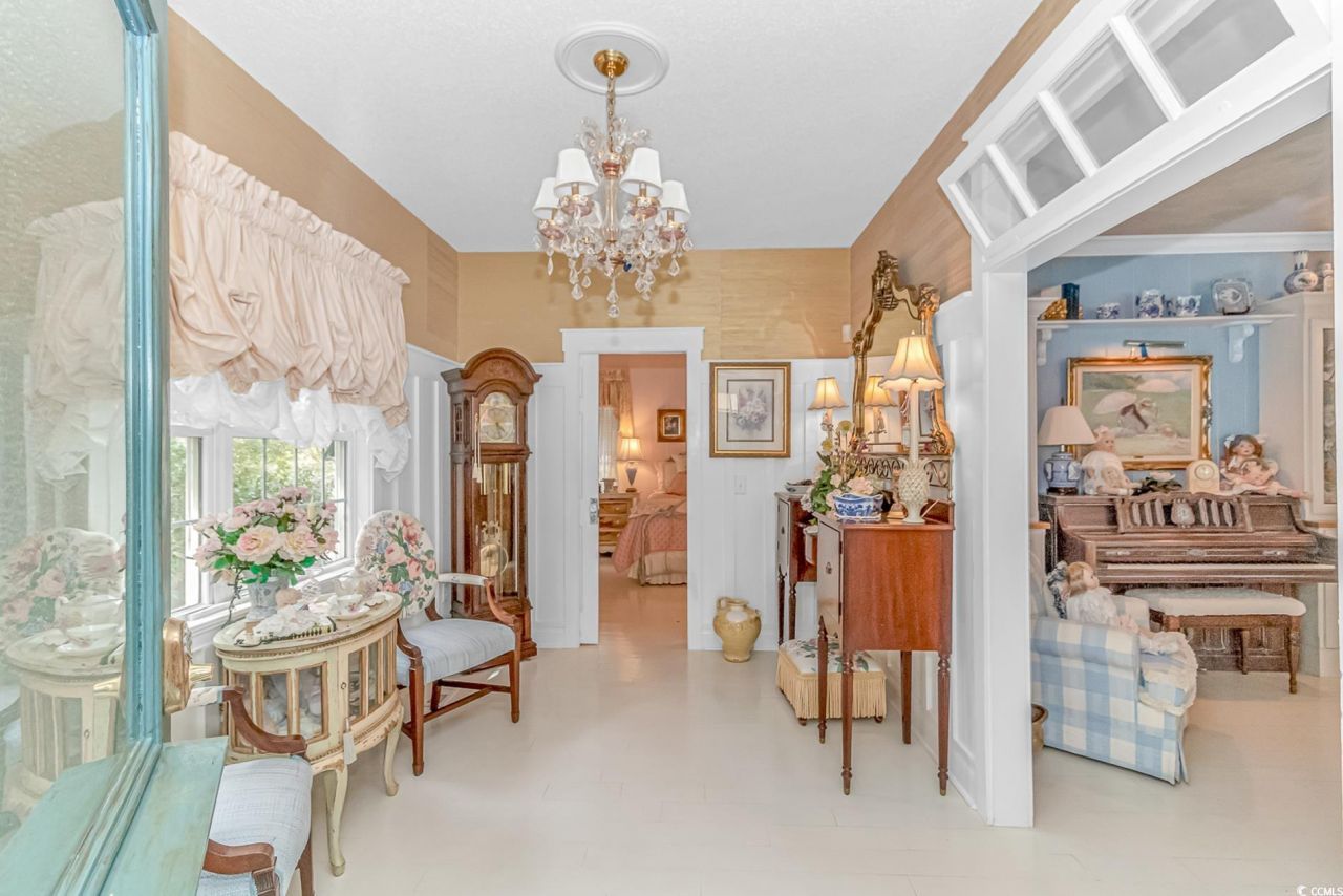 106 Edward Ave. Photo 5