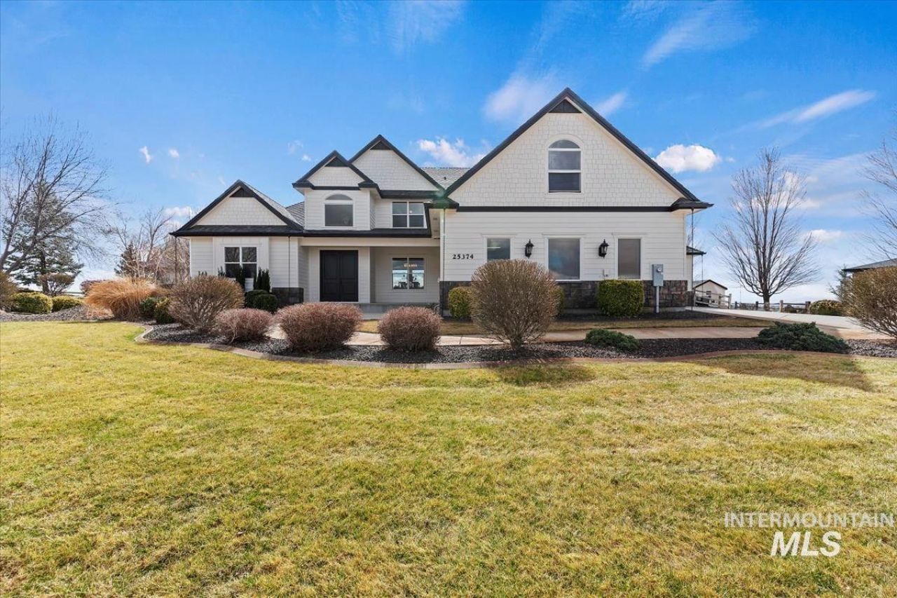25374 W Deep Canyon Dr, Star, ID 83669 Main Photo