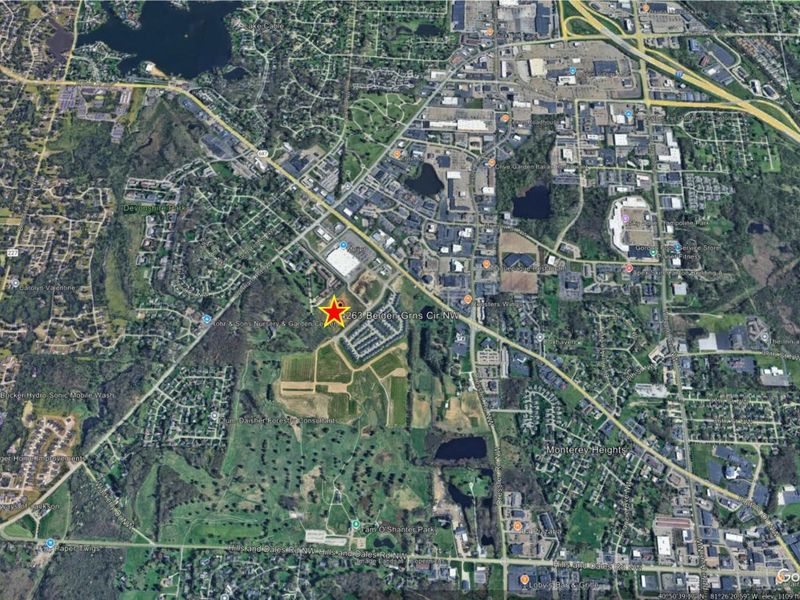 4263 Belden Greens Cir NW Circle NW, Canton, OH 44718 Photo 8