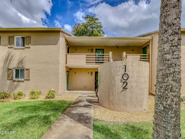 102 Bob White Court, Unit 9, Daytona Beach, FL 32119