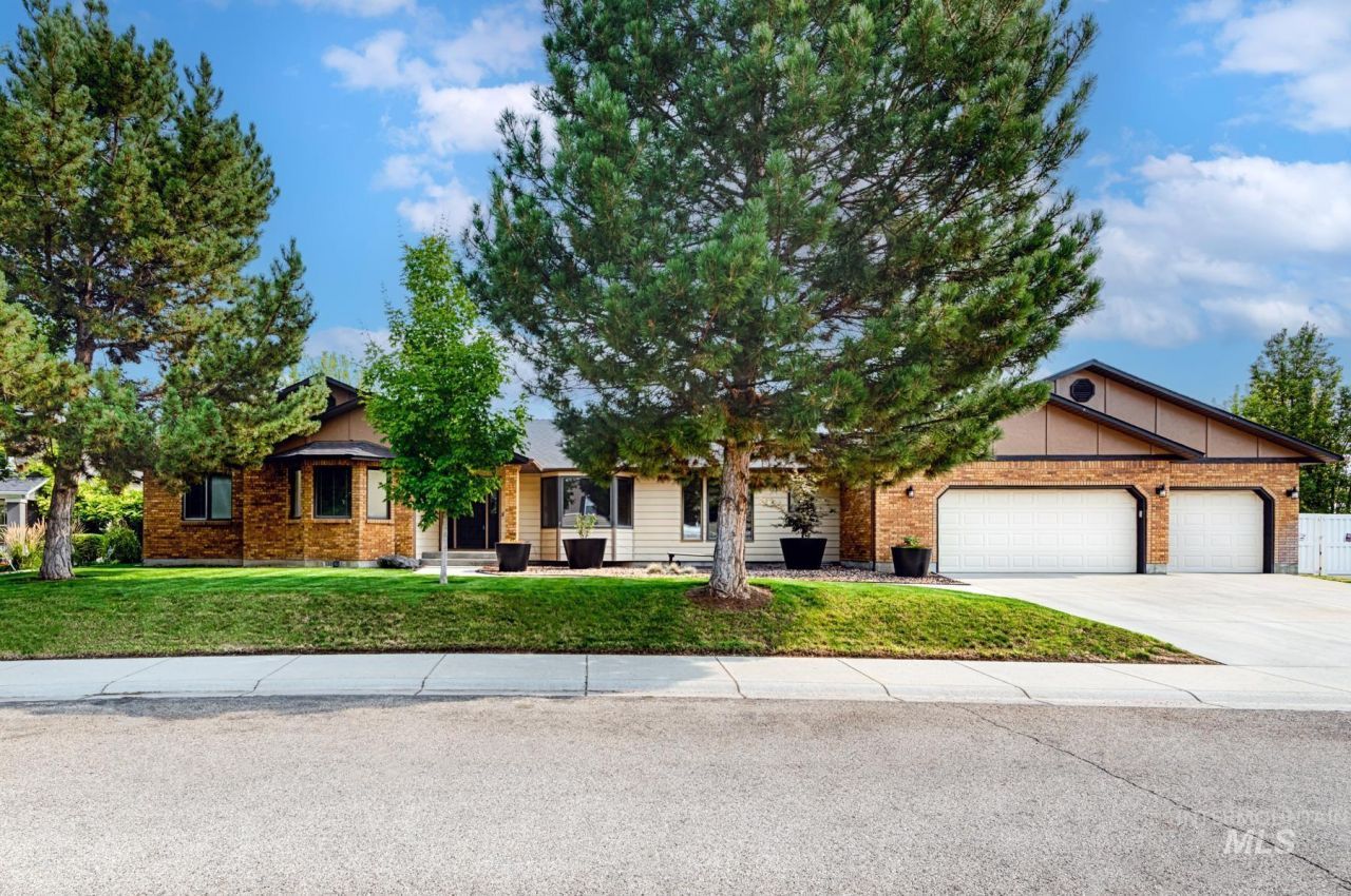 1276 N Cambrick Dr, Kuna, ID 83634 Main Photo