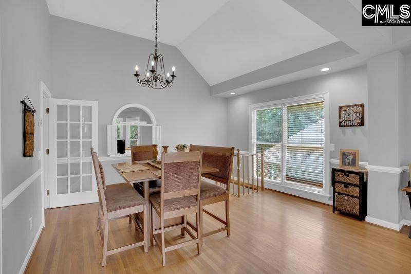 18 Saddleback Ledge Court  Photo 6