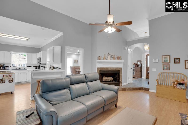 18 Saddleback Ledge Court  Photo 7