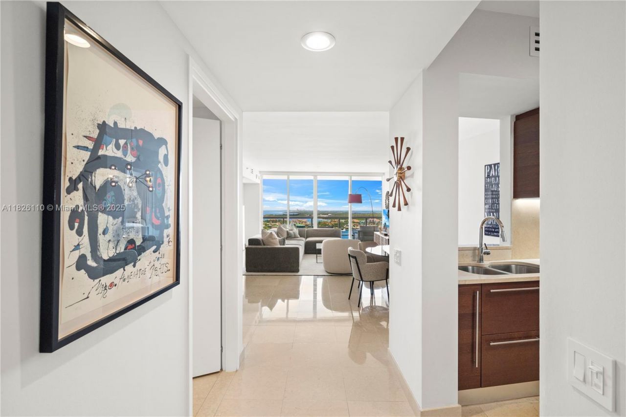 450 Alton Rd, Unit 2705, Miami Beach, FL 33139 Photo