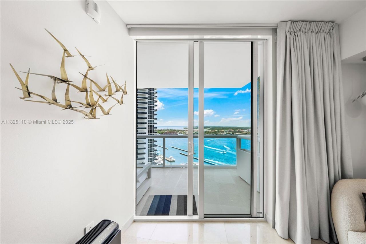 450 Alton Rd, Unit 2705, Miami Beach, FL 33139 Photo