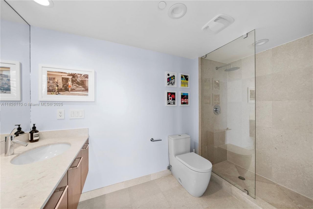 450 Alton Rd, Unit 2705, Miami Beach, FL 33139 Photo