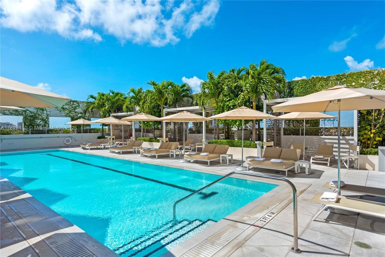 450 Alton Rd, Unit 2705, Miami Beach, FL 33139 Photo