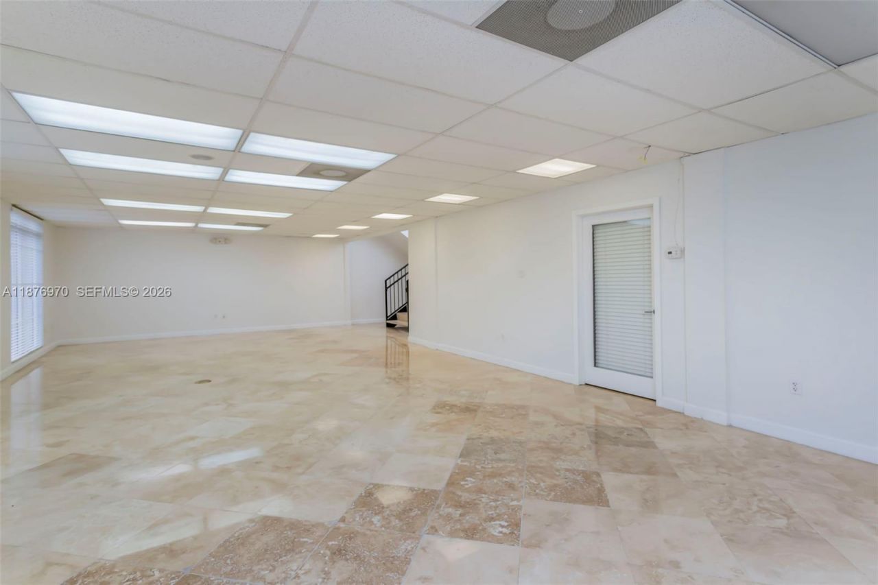 8216 NW 30th Ter, Doral, FL 33122 Photo