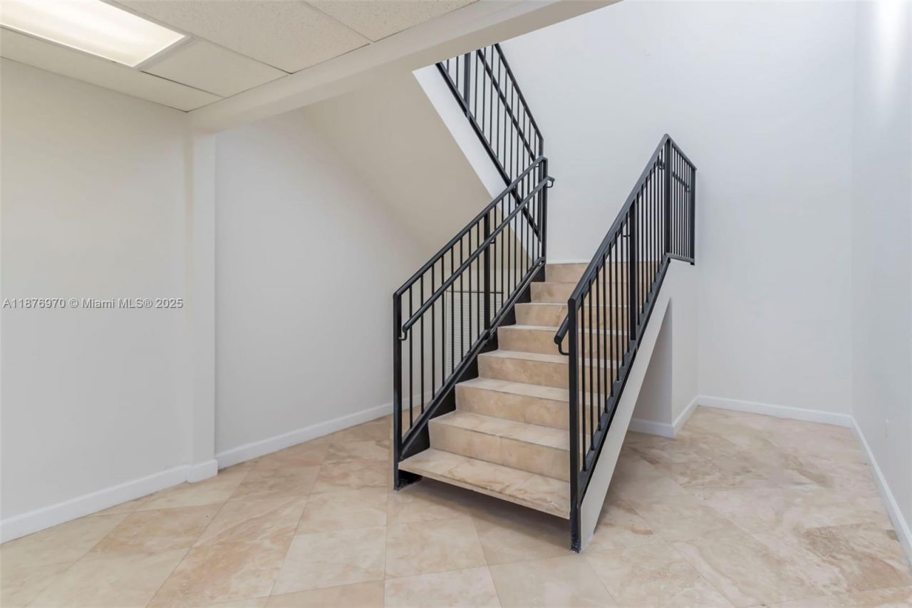 8216 NW 30th Ter, Doral, FL 33122 Photo