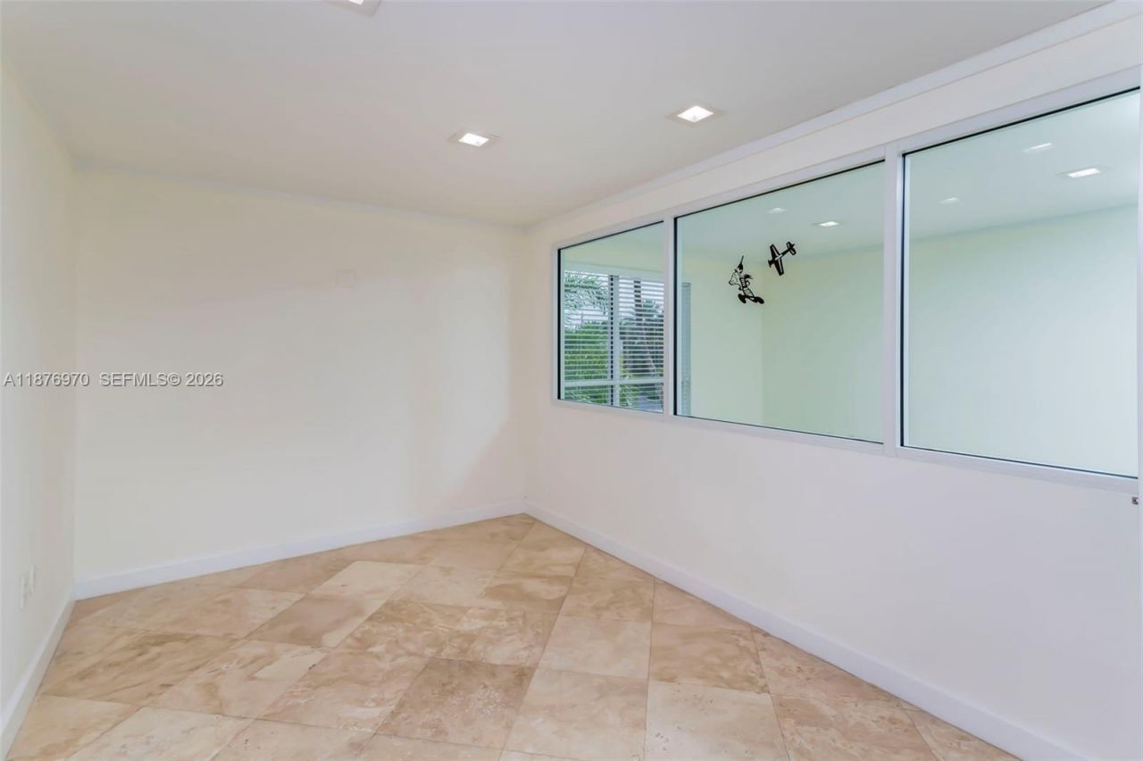 8216 NW 30th Ter, Doral, FL 33122 Photo