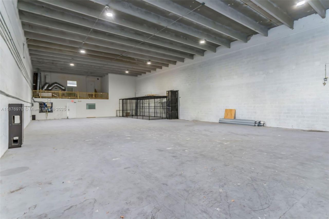 8216 NW 30th Ter, Doral, FL 33122 Photo