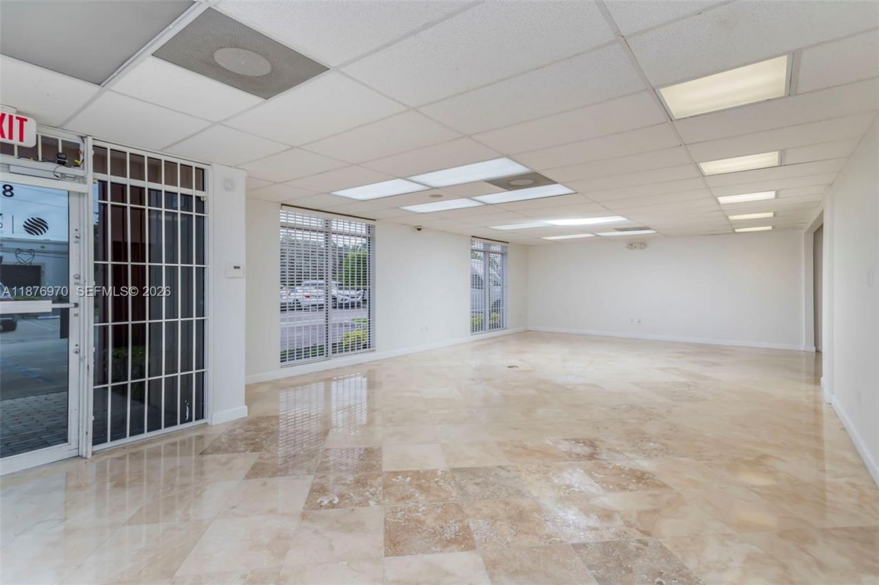 8216 NW 30th Ter, Doral, FL 33122 Photo