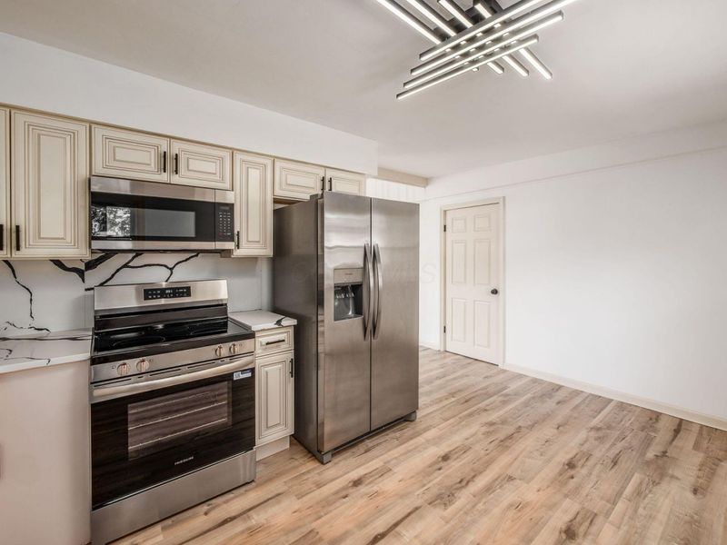 2458 Edgevale Road, Columbus, OH 43221 Photo 13